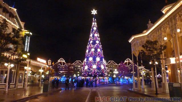 Enchanted Christmas At Disneyland Paris, Part Two